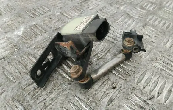 Porsche Panamera (970) Air suspension front height level sensor 97034302203