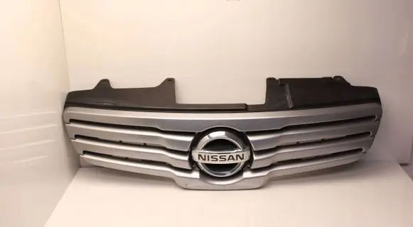 Nissan Qashqai ACC Distronic radar sensor grill/trim 