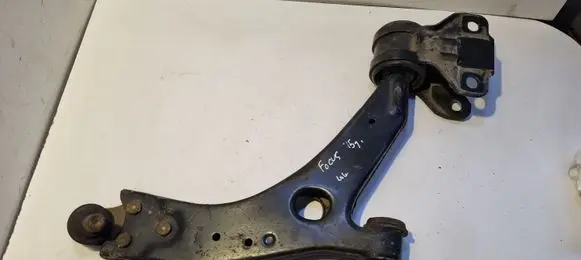 Ford Focus Front lower control arm/wishbone BV613C339AAA