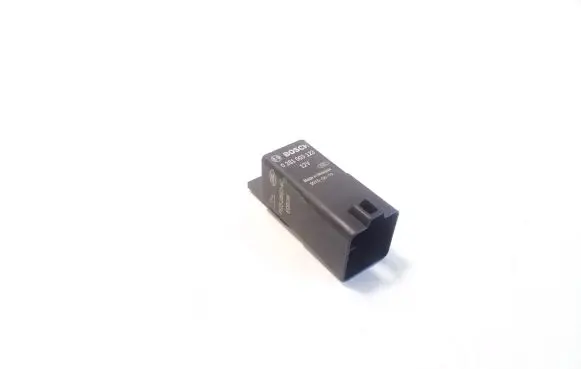 Jaguar XE Glow plug pre-heat relay FX23189E2AC 0281003123