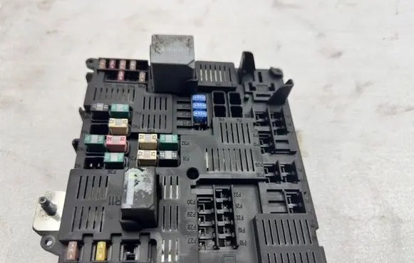 Volvo XC90 Fuse module 31473570