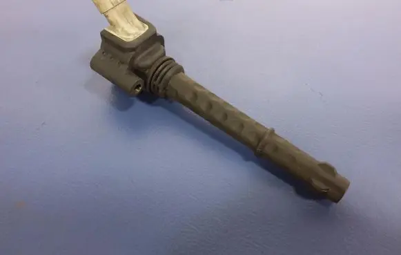 Alfa Romeo Giulietta High voltage ignition coil 0221504036