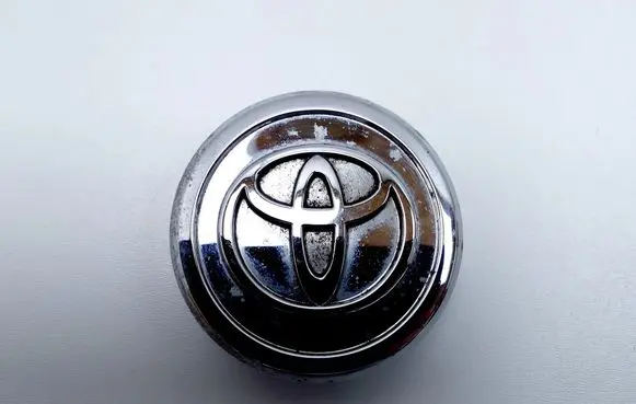 Toyota RAV 4 (XA30) R20 wheel hub/cap/trim 426030F010