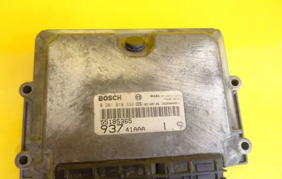 Alfa Romeo 147 Engine control unit/module 0281010332