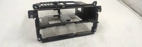 Radio/GPS head unit trim