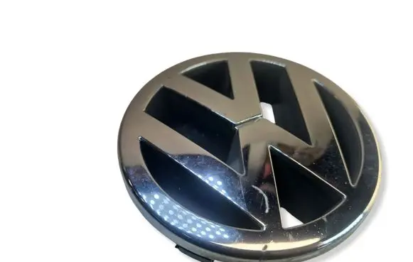 Volkswagen Touran I Front grill 1T0853601