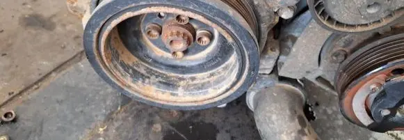 Volkswagen PASSAT B6 Crankshaft pulley