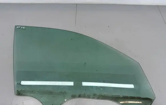 BMW X5 E53 Front door window glass four-door 43R004530