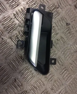 Nissan Qashqai J12 Front door interior handle 806716ua0a