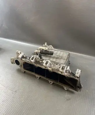 Volkswagen Touran III Intake manifold 04L129766AQ 043241 AGY2211151