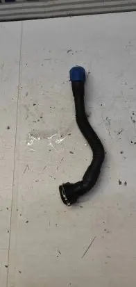 Coolant pipe/hose
