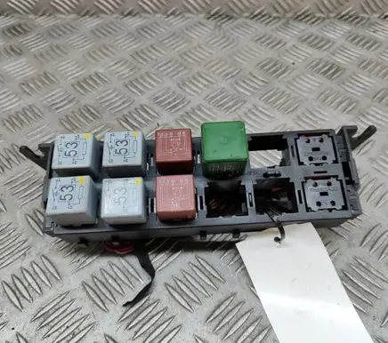 Porsche 911 996 Fuse module 996610111000 99661011100