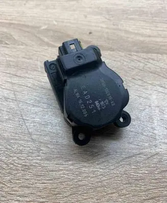 Ford Mondeo MK IV Air flap motor/actuator 3M5H19E616AB