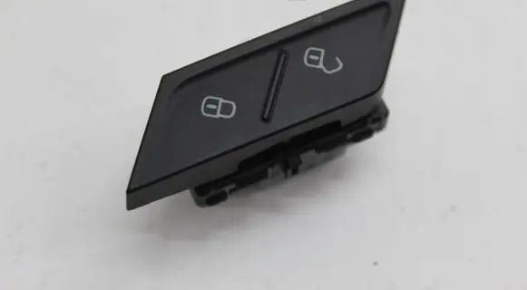 Volkswagen PASSAT B8 Central locking switch button 3G0962126A
