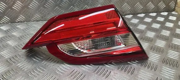 Ford Fiesta Tailgate rear/tail lights H1BB13A603BH