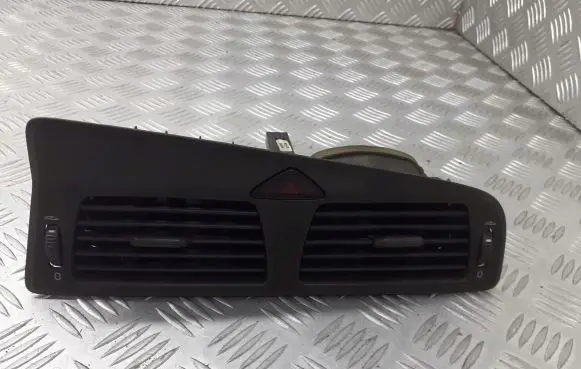 Volvo S80 Dashboard side air vent grill/cover trim 3409374