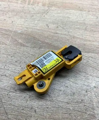 Opel Vectra C Airbag deployment crash/impact sensor 13243704