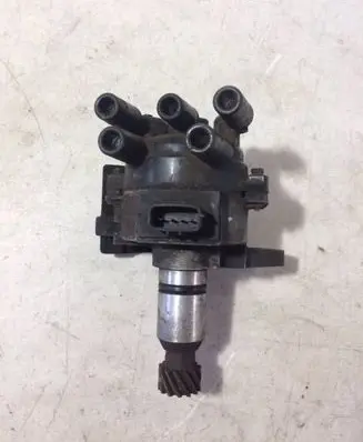 Mazda 626 Spark distributor T2T54972