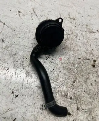 Audi A8 S8 D3 4E Breather/breather pipe/hose 057103493D
