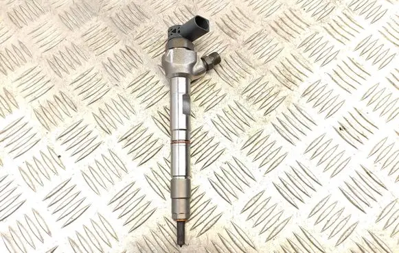 Audi A3 S3 8V Fuel injector 0445110469 04L130277AC
