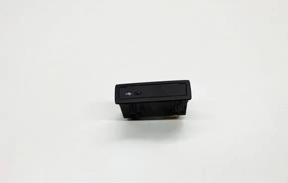 Mercedes-Benz A W177 USB socket connector A2478203902 0180765