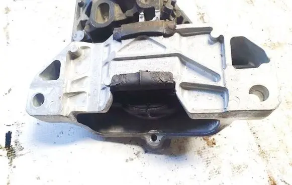 Mercedes-Benz EQB Engine mount bracket a2432402500