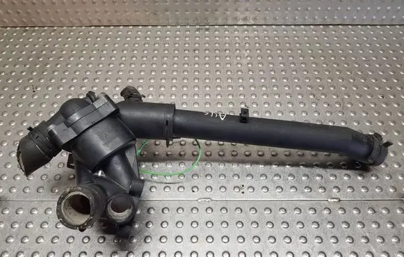 Volkswagen Polo III 6N 6N2 6NF Thermostat housing S26370530 032121065D 032121111BN