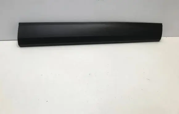 Nissan Qashqai J12 Front door trim (molding) 808706UA0A