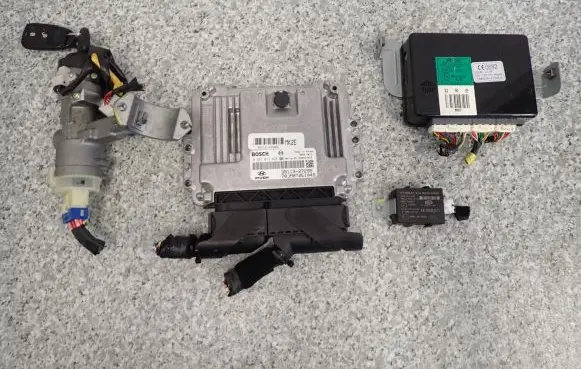Hyundai Tucson JM Other control units/modules 39113-27295