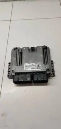 Peugeot 208 II Engine control unit/module 9851331280