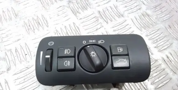 Volvo V70 Light switch 30739414