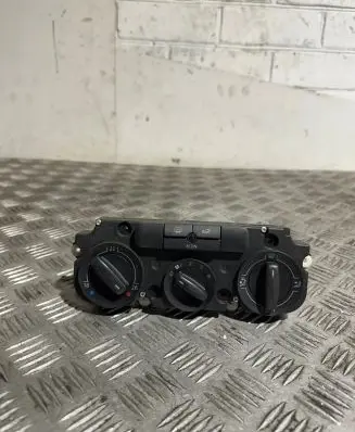 Volkswagen PASSAT B6 Climate control unit 5HB008719