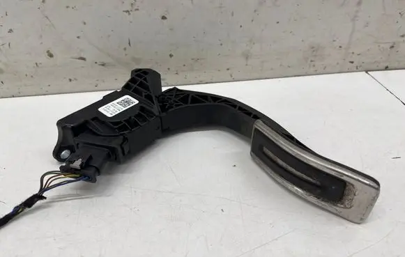 Audi Q5 SQ5 Accelerator throttle pedal 8W1723523A