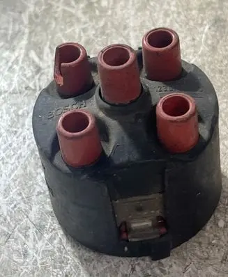Skoda Octavia Mk1 (1U) Spark distributor cap 1230591040