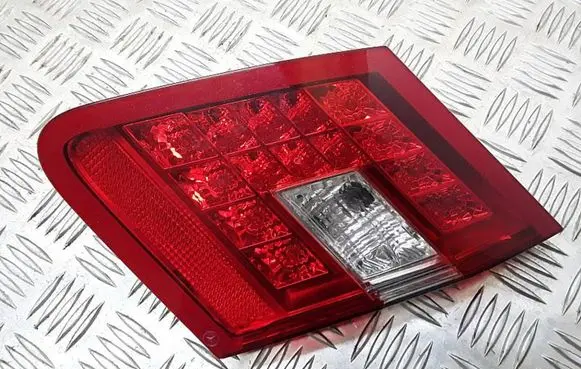 Mercedes-Benz E W212 Tailgate rear/tail lights A046317