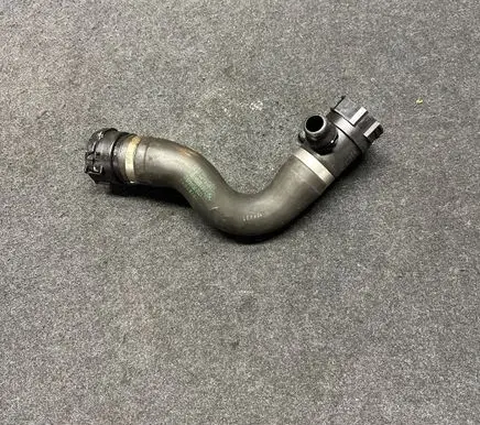 BMW X3 F25 Engine coolant pipe/hose 7634449