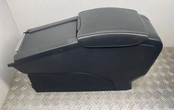 Volvo S60 Armrest 30791467 1284830 30755596