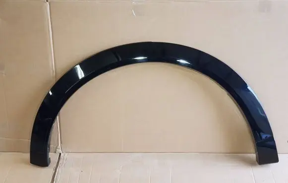 Ford Mustang Mach-E Fender trim (molding) LJB8-R286D02-AGW
