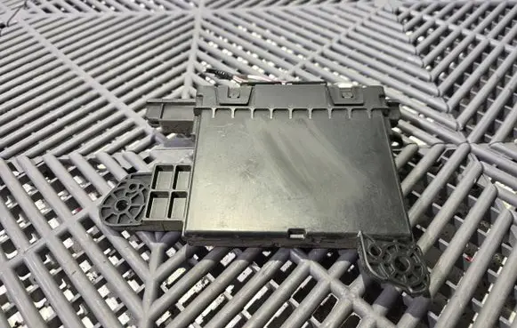 Toyota Prius (XW50) Air conditioner control unit module 8865047350 2774006230