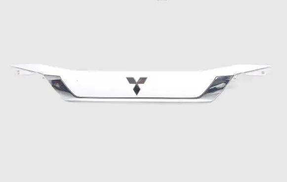 Mitsubishi Outlander Tailgate/boot lid cover trim 5817A265