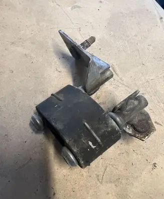 Muffler mount bracket/holder