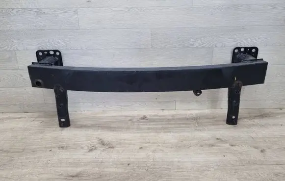 Hyundai i30 Front bumper support beam 