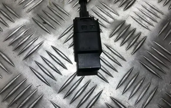 Chevrolet Lacetti Brake pedal sensor switch