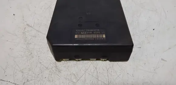 Renault Megane III Fuse module 284B61871R