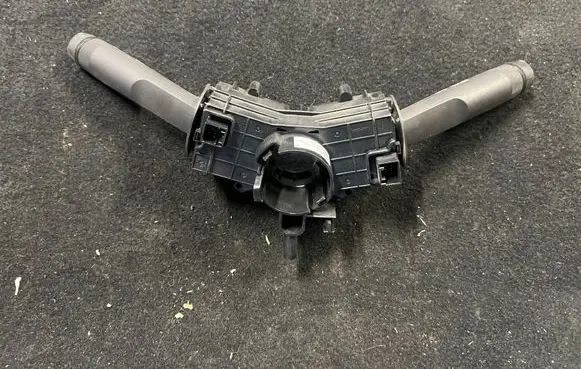 Chevrolet Camaro Indicator stalk 23465299 23465300