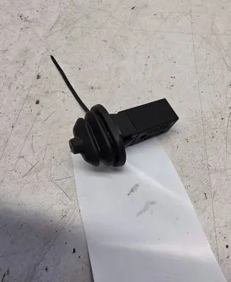 BMW 7 E65 E66 Fuel tank opening switch 82289392