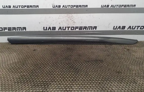 Citroen C4 II Picasso Windshield trim 9676785080