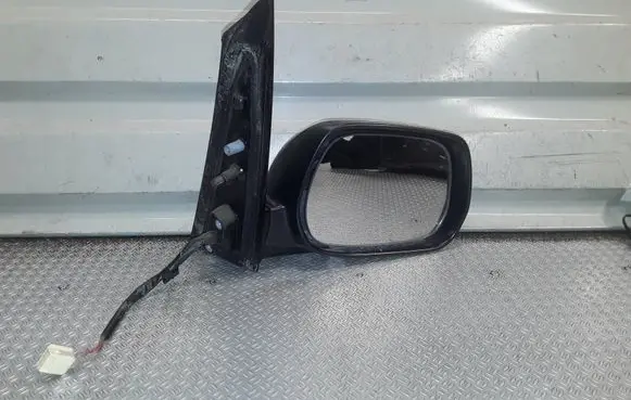 Toyota Avensis Verso Front door electric wing mirror E4012153