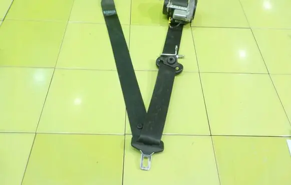 Ford Focus Front seatbelt BM5161295AEW BEZPIECZENSTWA