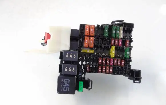 Audi A3 8Y Fuse box set 5WA937615
